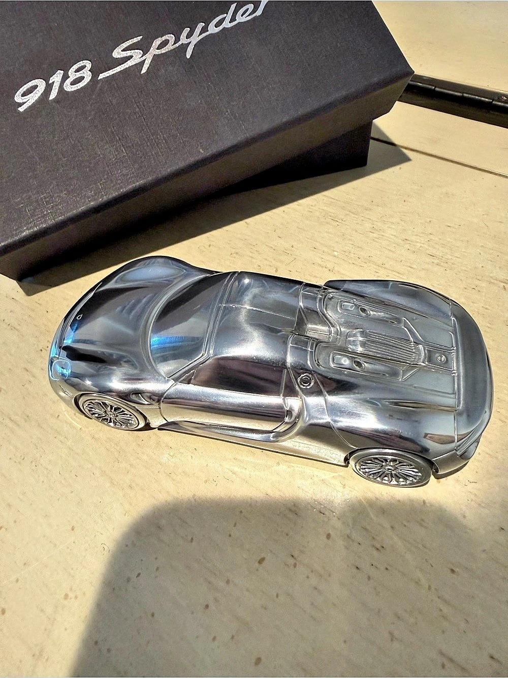 Porsche 918 Spyder Billet Aluminum Model Paperweight Silver Model Car with Box